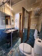 Q Hotel