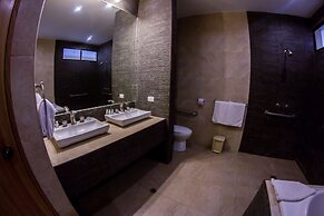 Dharma Beach Hotel