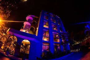 Dharma Beach Hotel