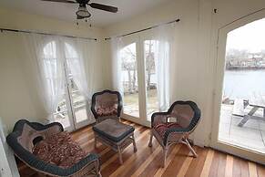 Riverview Cottages