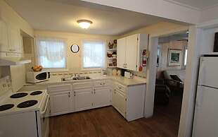 Riverview Cottages