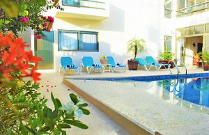 Hotel Arrecifes Suites