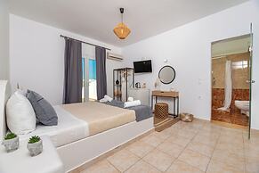 Nikos Hotel