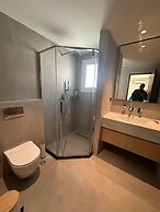 Nikos Hotel