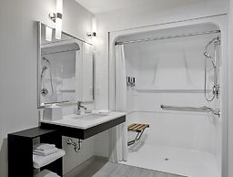 Four Points by Sheraton Edmonton International Airport