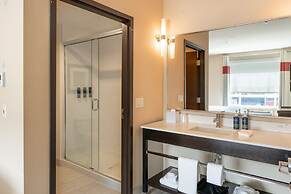 Four Points by Sheraton Edmonton International Airport