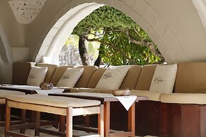 Nika Island Resort & Spa