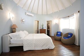 Nika Island Resort & Spa