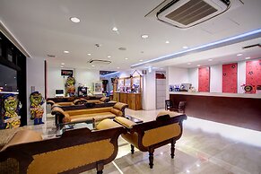 Royal Hotel
