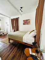 Lizard King Hotel & Suites