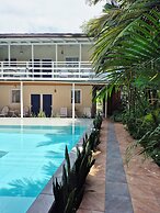 Lizard King Hotel & Suites