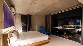 B2 Sea View Pattaya Boutique & Budget Hotel