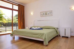 Sybaris Residences