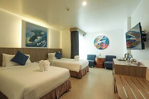 Flipper House Hotel