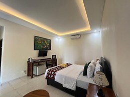 Lovina Beach Hotel