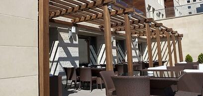 Grand Park Hotel