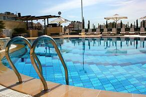 Grand Park Hotel
