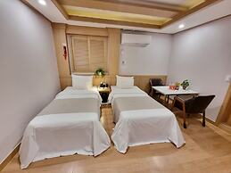Lex Tourist Hotel