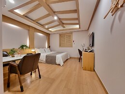 Lex Tourist Hotel