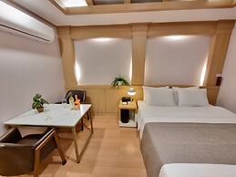 Lex Tourist Hotel