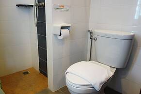 Phuket Ecozy Hotel