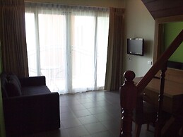 Phuket Ecozy Hotel