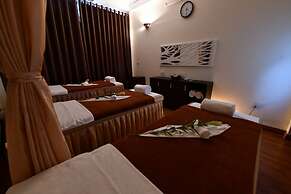 Babylon Grand Hotel & Spa
