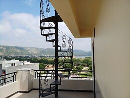 Royal View Hotel