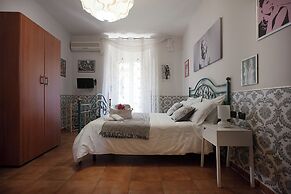 Hotel Cine Holiday