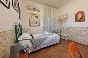 Hotel Cine Holiday