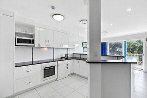 White Crest Apartments