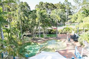 White Crest Apartments