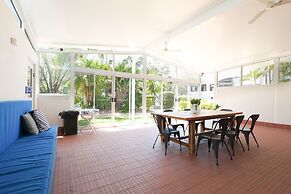 White Crest Apartments
