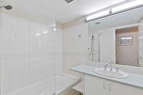 White Crest Apartments