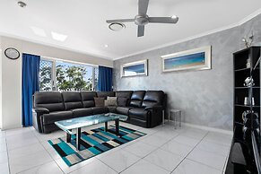 White Crest Apartments