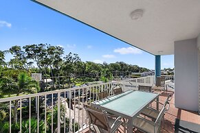 White Crest Apartments