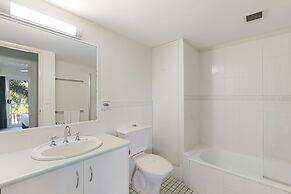 White Crest Apartments