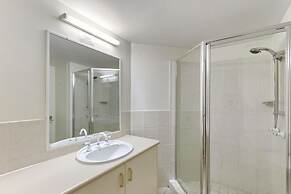 White Crest Apartments