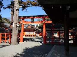 Guesthouse Hyakumanben Cross