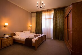 Olympia Hotel