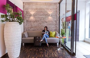 Hotel Arooma