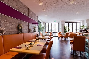 Hotel Arooma