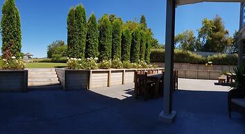 Amity Court Motel