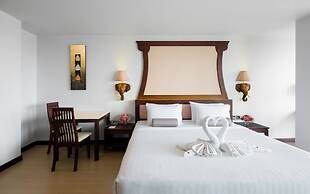Aiyara Grand Hotel