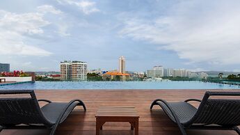 Aiyara Grand Hotel