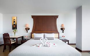 Aiyara Grand Hotel