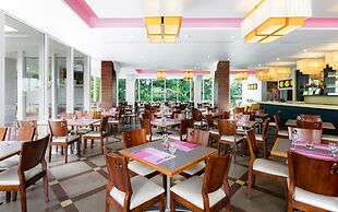 Aiyara Grand Hotel