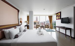 Aiyara Grand Hotel