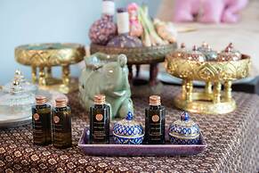 Aiyara Grand Hotel
