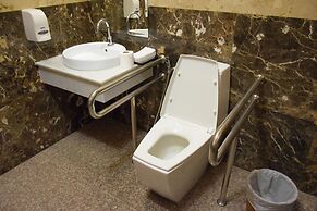 Aiyara Grand Hotel